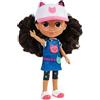 DREAMWORKS GABBY'S DOLLHOUSE Gabby's Dollhouse, Bambola Gabby da 20,3 cm (Edizione da Viaggio) con Accessori, Giocattoli per Bambini dai 3 Anni in su