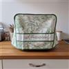 Ricami Fiorentini Baldi Copriaffettatrice in Tessuto Ricamato - Toile de jouy- Protezione Antipolvere per Affettatrice Professionale. Misura cm 44x40x30. (piccola, verde)