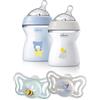 Chicco Set 2 Biberon NF 250 ml e 2 Succhietti Light 2-6 Mesi, con Tettarella in Silicone Morbida e Flessibile, Ciuccio con Tettarella in Silicone, Leggero e Traspirante, Idea Regalo, Bambino, Azzurro