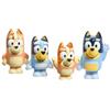 Toomies Bluey Squirter - Set di 4 giocattoli da bagno con bluey, bingo, mamma e papà, divertimento per bambini piccoli, progettato per mani piccole, promuove capacità motorie, giochi creativi, a