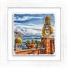 Lupia - Quadro Moderno con paesaggi e localismi Italiani, Ceramica e Stampa Rilievo, Cornice Legno Shabby Modern Bianca, Decorazione Parete, Quadretti Soggiorno, 29x29 cm, Catania Panorama Taormina