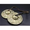 OSNICA Tingsha Cymbals Campane per meditazione tibetana buddista Yoga Campana in rilievo Manjira strumento regalo spirituale 6 cm (Design 04)
