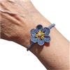 Generico Bracciale in Macramè con Fiore Fatto a Mano - Chiusura Regolabile, Braccialetto Artigianale con Colori a Scelta