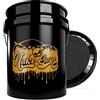 Nuke Guys Gold Bucket Limited Set - Secchio per lavaggio auto a 5 galloni e coperchio a secchiello - secchio per lavaggio auto con coperchio per il lavaggio delicato di auto e moto