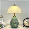 Mengjay Lampada da Tavolo Salotto in ceramica,E27 Lampada da scrivania,Paralume in Vetro,Base Decorata con Fiori e Uccelli,ampada comodino per camera da letto, studio, comodino (Verde)