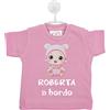 Distinguersi Mini T-Shirt Accessori Auto Bimbo a Bordo per Auto Disegno Bimba a Bordo Nome Personalizzato Maglietta con Gruccia e Ventosa per Vetro Bebe Gadget Divertente utile per Genitori (Rosa)