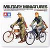 Tamiya 35240 - Modellino Soldati Tedeschi in Bicicletta, in Scala 1:35