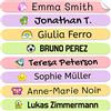 Haberdashery Online 50 adesivi con nome personalizzati per materiale scolastico. Mini etichette adesive colorate. Vinile adesivo di identificazione impermeabile per penne e matite. Dimensioni 4,6 x 0,6 cm
