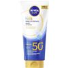 NIVEA SUN Kids crema solare SPF 50+, protezione solare extra impermeabile con pantenolo, vitamina C ed E, crema solare senza profumo, Daily UV Protection Sensitiv (100 ml)