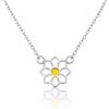 Sakrami Collana in Argento 925 con Margherita Smaltata - Kids Collection + Confezione regalo personalizzata - per Bambina e Ragazza - idea regalo per nascita, battesimo, comunione, compleanno