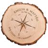 Casa Vivente Fetta di Tronco d'Albero in Puro Legno con Corteccia, Incisione per Coppie Personalizzabile con Nomi e Data, Motivo Bussola, Accessori Decorativi Casa