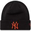 New Era League Essential York Yankees Beanie One Size