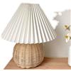 EIMSOAH Lampada da Tavolo Plissettata in Vimini Rattan, Lampada da Comodino Moderna, Lampada da Tavolo Piccola per Soggiorno Camera da Letto, Lampada Vintage Estetica Plissettata in
