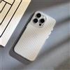 YVWUNH Custodia per telefono in plastica ondulata elettrolitica avanzata per iPhone 16, 15, 14, 13 Pro Max Plus, cover posteriore rigida in titanio naturale di lusso, bianco trasparente, per iPhone 16 Pro