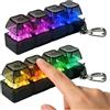Generico 2 Pezzi Tastiera Fidget Toy - Tastiera Giocattolo Con 4 Pulsanti Luminosi, Lucis RGB Tastiere Meccaniche Giocattolo Clicker Per Alleviare Lo Stress, Portachiavi Portatile Per Bambini E Adulti