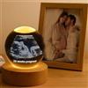 SHENGBEIDZ Sfera Di Cristallo Personalizzata Con Foto Ecografica In Vetro B Con Base Luminosa A LED, Foto In Cristallo 3D, Cornici Personalizzate For Foto Ecografiche(8cm White Light)