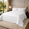 Clara Home Milano CLARA HOME Copriletto Una Piazza e Mezza Colore Avorio, Trapuntato in Raso Satin, Coperta Leggera Mezza Stagione, Autunno Primavera, Elegante per Camera da Letto, Made in Italy