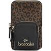 Braccialini Jinny Animalier Borsa a spalla portacellulare in materale effetto cavallino fantasia leopardata, chiusura zip e una tasca zip frontale. I dettagli in similpelle nera, le finiture dorate e