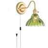 LOGT Lampada da Parete in Vetro Vintage con Interruttore Cavo Spina Lampada da Parete E27 Retro Applique in Ottone Illuminazione da Parete in Cristallo Verde Fiori Fiorentini Luce Decorativa,1 stück