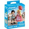 PLAYMOBIL 72094 - Set di 15 statuette in stile Oktoberfest con cuore di pan di zenzero e palloncino a forma di cuore, tradizionale bavarese, prati, per bambini dai 4 anni in su