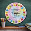 Generico Orologio da parete in legno Personalizzato ''MANINE CON NOMI'' idea regalo di classe fine anno scolastico Maestra asilo nido, scuola materna, elementare infanzia e primaria (CERCHIO)