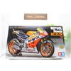 Tamiya 14130 Scala 1/12 Model Kit Repsol Honda RC213V '14 GP Champion Marquez JP