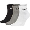 Nike Everyday Cush Crew Calzini Unisex 3pz. Nike Cod. SX7667 - multicolor