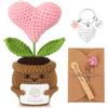 Skylety 3 Regali per Maestra Fine Anno Cuore All'Uncinetto Ci Vuole un Grande Cuore per Formare Piccole Menti Portachiavi Biglietti di Auguri con Fiori Secchi Regalo de Insegnanti o Educatrici