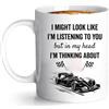 zhongko Formula 1 Gifts-F1 Mug, F1 Merchandise-in My Head I'm Thinking About F1, divertente tazza da caffè in ceramica, regalo per i fan della Formula 1, per uomini e donne, 9,5 x 8,2 cm