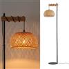 Alpinaluz Lampada da terra con paralume in vimini naturale, fatta a mano, struttura nera e legno, base sottile, interruttore a terra, stile moderno boho, 157 cm, E27