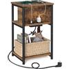 VASAGLE Tavolini con Multipresa, Comodini con 2 Prese AC e 2 Porte USB, 30 x 34 x 58 cm, per Soggiorno, Camera da Letto, Marrone Vintage e Nero LET375B01