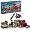 LEGO City Sfasciacarrozze con Auto - Giocattolo con 2 Modelli di Macchine con Ricambi, Gru, Crusher e 4 Minifigure di Operai - Giochi per Bambini e Bambine da 8 Anni, Idea Regalo di Compleanno - 60472