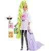 Barbie Extra Bambola Snodata con Lunghissimi Capelli Verde Fluo, Maglietta Larga e Leggins Extralarge, con Pappagallino e Accessori, Giocattolo per Bambini 3+ Anni, HDJ44