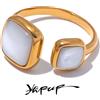 Yhpup Elegante anello quadrato color oro con conchiglia naturale per le donne Squisito acciaio inossidabile placcato PVD 18 carati Gioielli con dita Nuovo