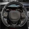 DINGQINGYUN Coprivolante Auto per Toyota Aygo X AB70 2021-2026, Pelle Microfibra, Traspirante e Antiscivolo Copri Volante, Universale 37-38 cm, Accessori Auto Interno(White,D)