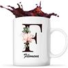 Planetee Tazza Filomena con lettera fiorita per un'idea regalo originale. Tazza de 325 ml ideale per caffè e tè