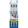 PROCTER & GAMBLE SRL Oral-B - Tripacco Classic Care Spazzolino, Set da 3 Spazzolini per una Pulizia Efficace