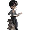 Plastoy Harry Potter Figurina Chibi Harry con pila di grimori - Plastica - 24 cm