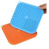 RQzaufania Confezione da 2 tappetini per cani e gatti, in morbido silicone, forte ventosa, divisori multifunzionali per alleviare l'ansia (arancione e blu)