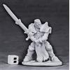 REAPER Pechetruite 1 x Crusader Justifier GREATSWORD - Reaper Bones Miniatura per Gioco di Ruolo Guerra - 77552