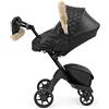 Stokke Xplory X Winter Kit, Nero onice - Protegge il bambino dal freddo e dal vento - Include muffole in pile per i genitori - Cerniera riflettente, Bordi in pelliccia di pecora naturale