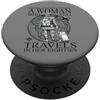 InGENIUS Camicie e regali di vecchia don Divertente Mai sottovalutare la donna anziana viaggia year PopSockets PopGrip Adesivo