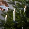 Lights4fun Set di 10 Candele in Cera Avorio TruGlow® Telecomandate con Clip a Pile LED Bianco Caldo per Uso in Interni