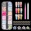 Tastetreasure Kit di 2000 gemme e ciondoli per nail art, petali di fiori 3D, perline di caviale e strass per decorazione unghie, set professionale con penna a cera e pinzette