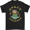 Gildan Space Drummer Astronaut Drum T-Shirt Da Uomo 100% Cotone
