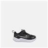 NIKE COSMIC RUNNER
