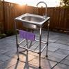 KOKANIGODVA Lavello in Cucina 1 Vasca Acciaio Inox Mobile con Rubinetti per acqua calda e fredda Autoportante Interno e Esterno Lavandino Commerciale con Supporto,Facile Da Pulire