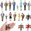 Namalu 17 Pezzi Set Mini Figurine di Persone Modello 14 Minifigure Colorate in Scala 1:25 con 3 Panchine da Parco in Scala 1:30 Mini Figure in Plastica Modelli Seduti e in Piedi per Scene Miniatura