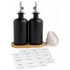 Cozary Oliera Salvagoccia, Set da 2 in Vetro Borosilicato Alimentare - Bottiglia per Olio da 500ml Nero, con Versatore Ponderato a Chiusura Automatica, Vassoio in Bambù (Kit Completo)