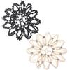 Pokinge 2 retine elastiche per capelli fatte a mano all'uncinetto con perle, copertura per chignon, accessori per capelli con strass, per donne, ragazze e ballerine (bianco e nero)